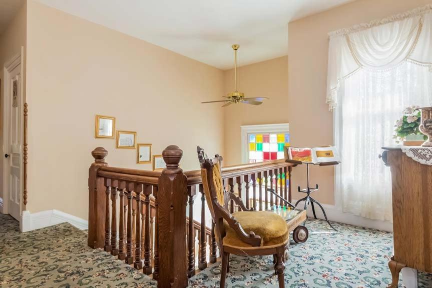 Kingsley House Bed & Breakfast - Full Home Fennville Экстерьер фото