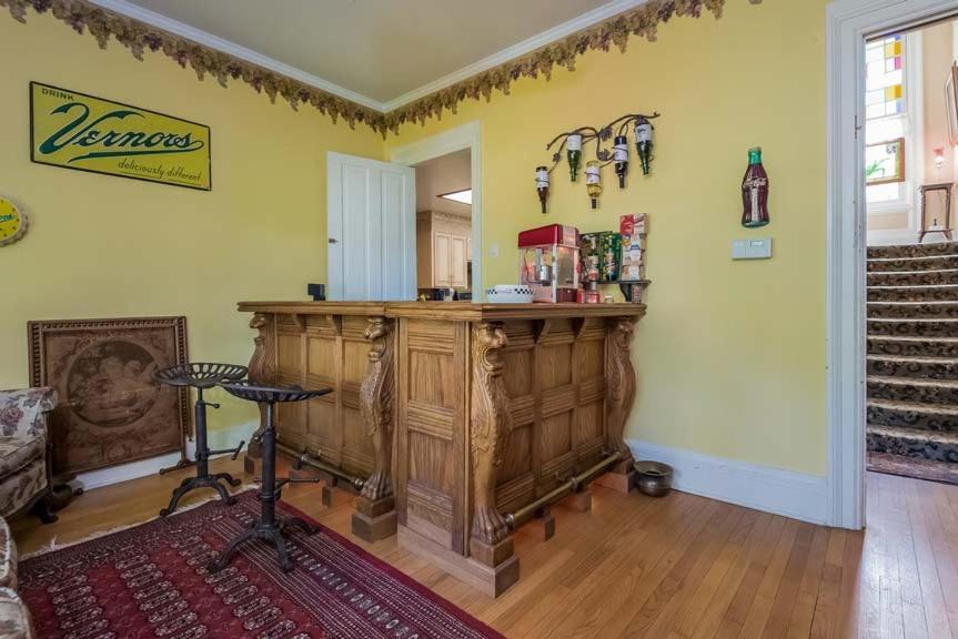 Kingsley House Bed & Breakfast - Full Home Fennville Экстерьер фото